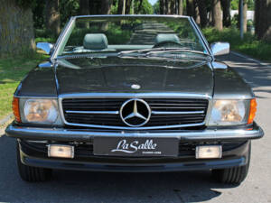 Image 4/23 of Mercedes-Benz 560 SL (1987)