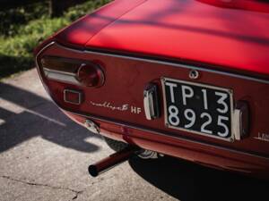 Image 21/57 de Lancia Fulvia Coupe HF 1.6 (1970)