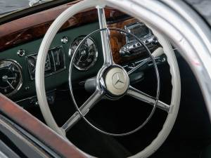 Afbeelding 36/50 van Mercedes-Benz 220 Coupe (1954)
