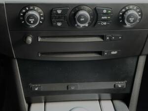 Image 38/51 of BMW M5 (2007)