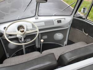 Image 9/26 of Volkswagen T1 Samba (1966)