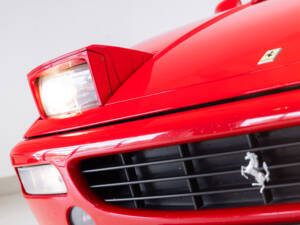 Bild 26/41 von Ferrari F 355 Berlinetta (1996)