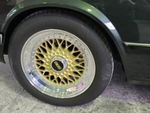 Image 7/11 of BMW 525i (1983)