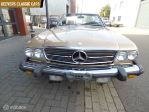 Image 8/17 of Mercedes-Benz 560 SL (1988)