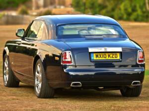 Image 12/50 of Rolls-Royce Phantom Coupé (2010)