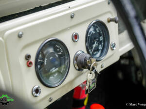 Image 36/55 of Land Rover 88 (1958)