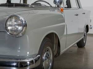 Image 5/20 of Mercedes-Benz 190 c (1962)