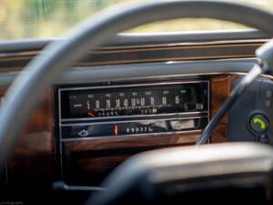 Immagine 16/38 di Cadillac Brougham Elegance (1988)