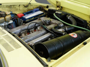 Image 17/24 of Alfa Romeo Spider 1300 Junior (1972)