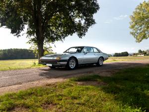 Image 6/32 of Ferrari 400 GT (1977)