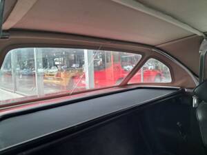 Immagine 14/26 di Mercedes-Benz 300 SL (1989)