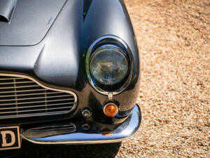 Afbeelding 16/47 van Aston Martin DB 6 Vantage (1966)
