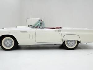 Imagen 8/15 de Ford Thunderbird (1956)