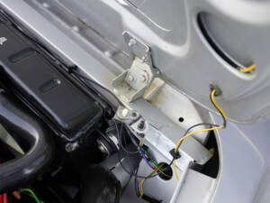 Bild 30/50 von Alfa Romeo 2.0 Spider QV (1987)
