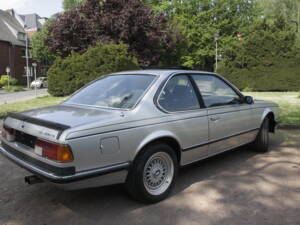 Image 5/9 of BMW 635 CSi (1983)