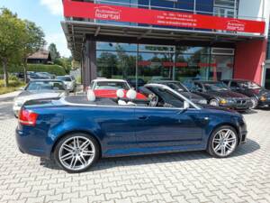 Image 6/19 de Audi RS4 Convertibile (2008)