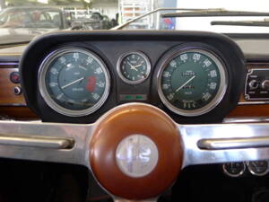 Bild 4/5 von Alfa Romeo Giulia 1.6 Super (1974)