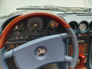 Image 4/12 de Mercedes-Benz 380 SL (1981)