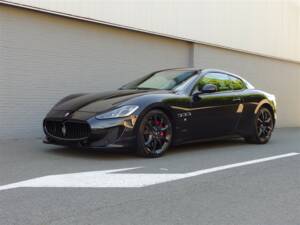 Bild 2/100 von Maserati GranTurismo S (2008)