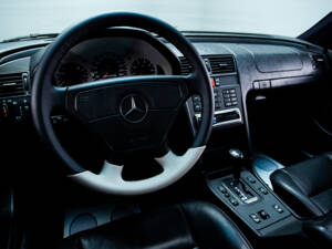 Bild 16/29 von Mercedes-Benz C 36 AMG (1994)