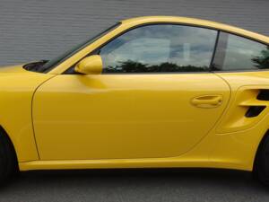 Bild 35/100 von Porsche 911 Turbo (2007)