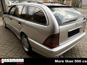 Image 7/15 of Mercedes-Benz C 43 AMG T (1998)