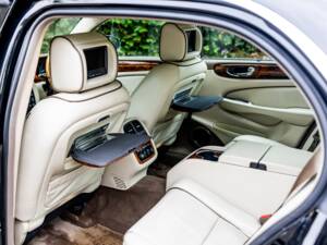 Bild 31/50 von Daimler Super Eight (2008)