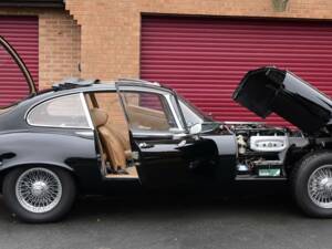 Afbeelding 21/50 van Jaguar E-Type V12 (1972)