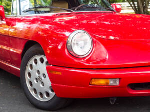 Bild 18/18 von Alfa Romeo 2.0 Spider (1991)