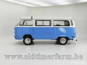 Imagen 8/15 de Volkswagen T2b Kombi (1973)