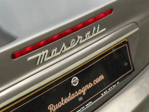 Image 18/49 of Maserati Spyder 4200 (2002)