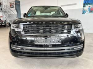 Image 41/42 of Land Rover Range Rover D350 (2022)