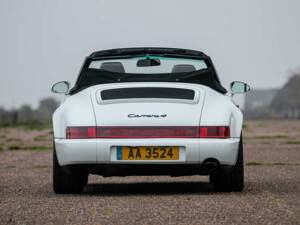 Image 7/38 of Porsche 911 Carrera 4 (1991)