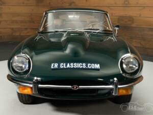 Image 5/19 of Jaguar E-Type (1969)