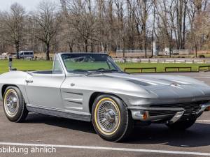 Image 1/5 of Chevrolet Corvette Sting Ray Convertible (1963)