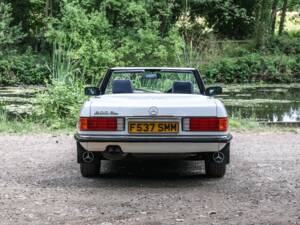 Image 17/43 of Mercedes-Benz 300 SL (1989)