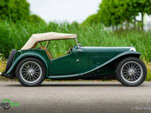 Image 30/38 of MG TC (1947)