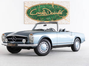 Image 4/48 of Mercedes-Benz 280 SL (1968)