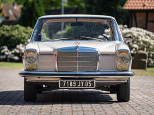 Afbeelding 7/45 van Mercedes-Benz 220 (1969)