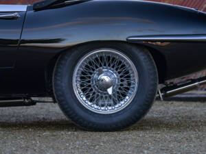 Bild 33/35 von Jaguar E-Type 4.2 (1967)