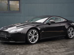 Image 4/50 de Aston Martin V12 Vantage S (2014)