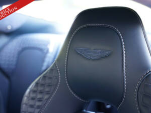 Image 34/50 de Aston Martin Vanquish (2013)