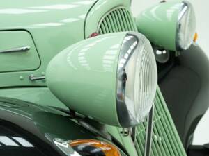 Immagine 13/15 di Citroën Traction Avant 11 BL Légère (1935)