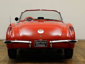 Image 7/24 of Chevrolet Corvette (1959)