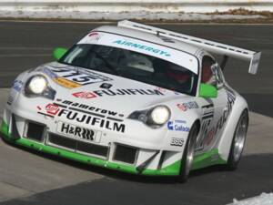 Immagine 29/39 di Porsche 911 GT3 RSR (2006)