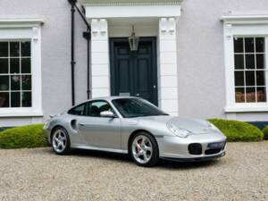 Imagen 47/50 de Porsche 911 Turbo (2001)