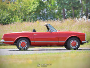 Image 5/70 of Mercedes-Benz 280 SL (1969)