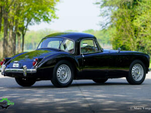 Image 40/50 de MG MGA Twin Cam (1958)
