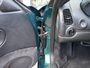 Immagine 31/50 di Porsche Boxster S (2000)