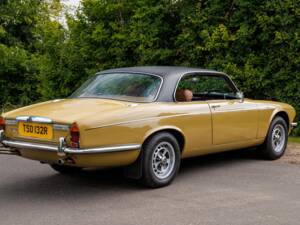 Bild 1/40 von Daimler Sovereign 4.2 (1976)